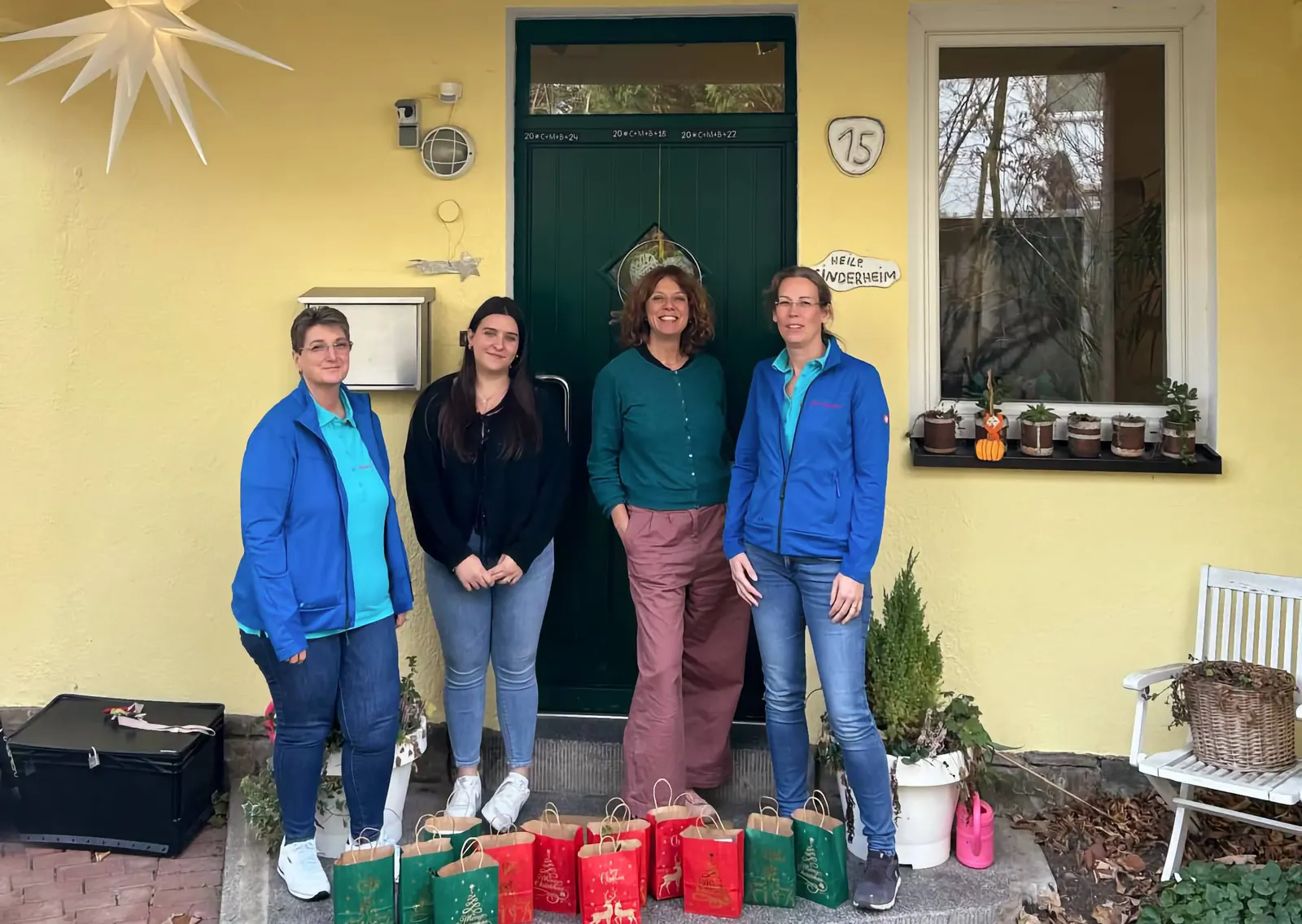 Spendenübergabe an das Heilpädagogische Kinderheim in Bensberg